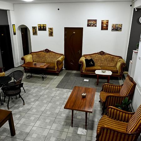 Starhostel Кутаїсі Екстер'єр фото