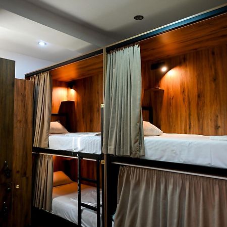 Starhostel Кутаїсі Екстер'єр фото