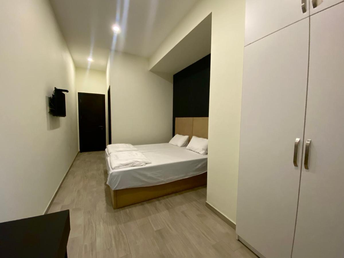 Starhostel Кутаїсі Екстер'єр фото