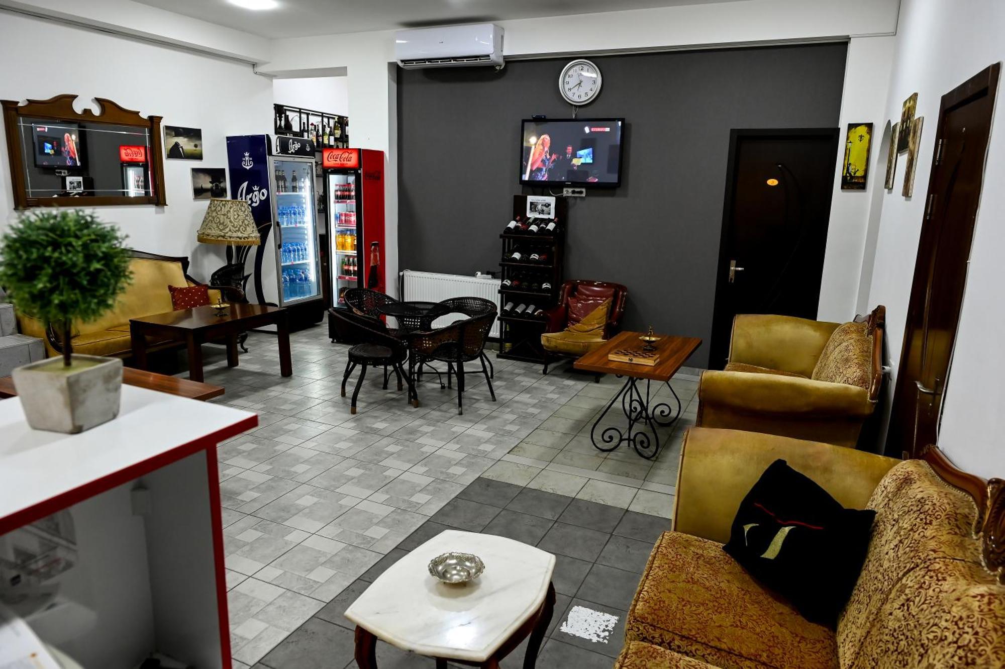 Starhostel Кутаїсі Екстер'єр фото