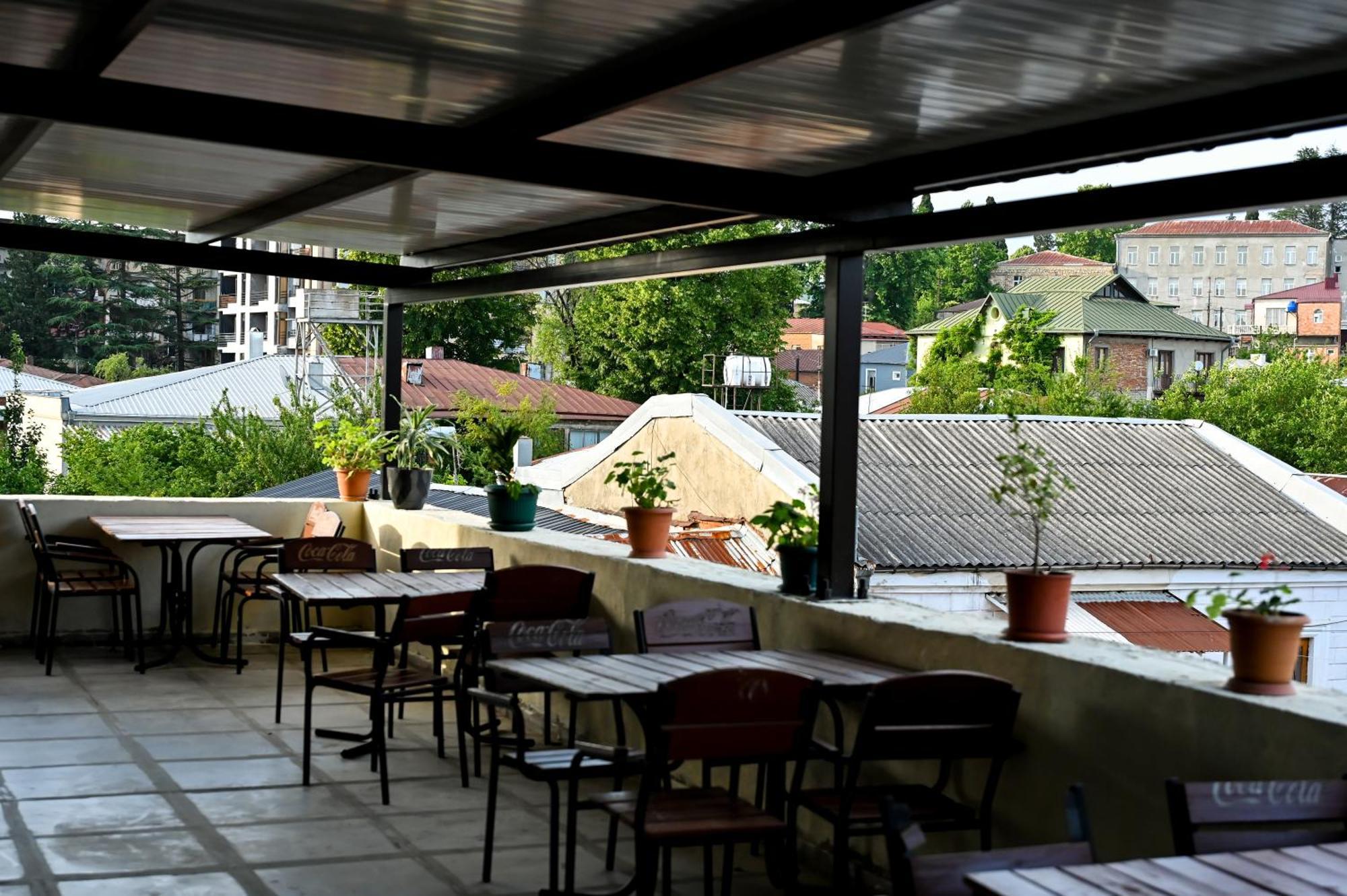 Starhostel Кутаїсі Екстер'єр фото