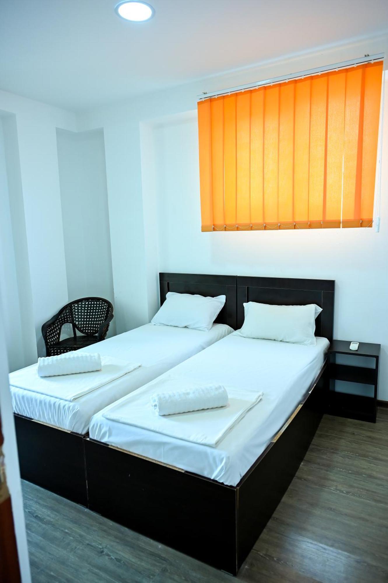 Starhostel Кутаїсі Екстер'єр фото