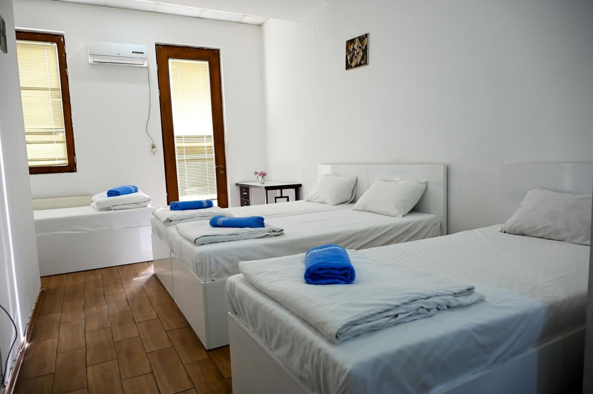 Starhostel Кутаїсі Екстер'єр фото
