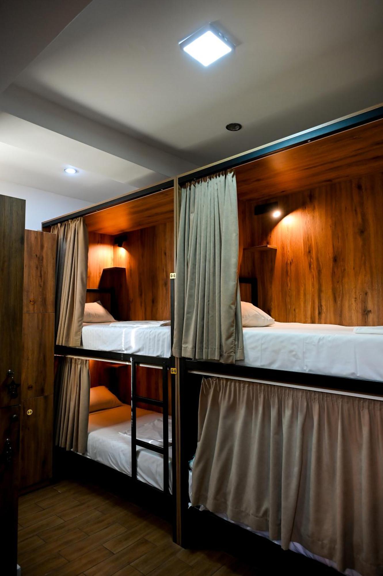 Starhostel Кутаїсі Екстер'єр фото
