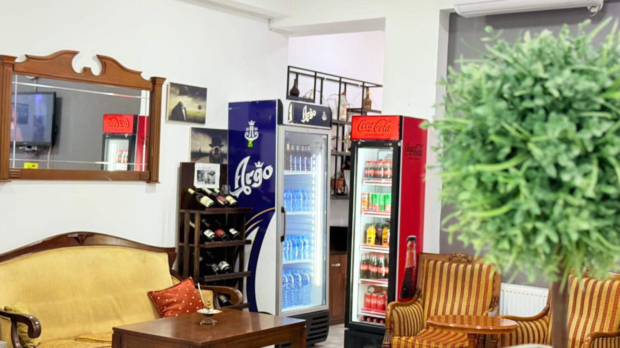 Starhostel Кутаїсі Екстер'єр фото