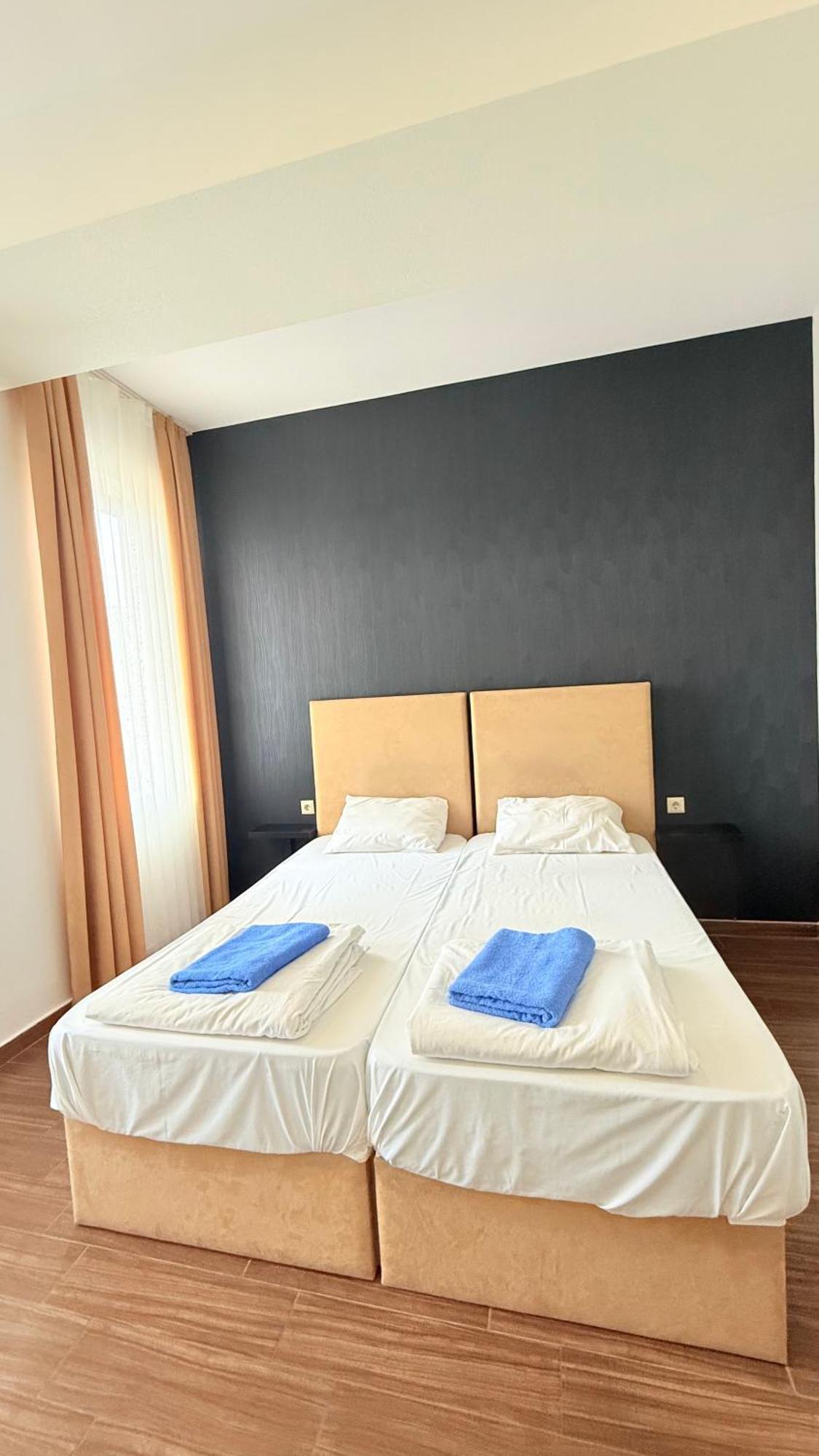 Starhostel Кутаїсі Екстер'єр фото