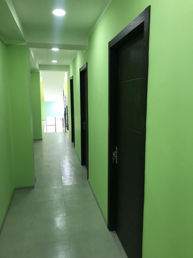 Starhostel Кутаїсі Екстер'єр фото